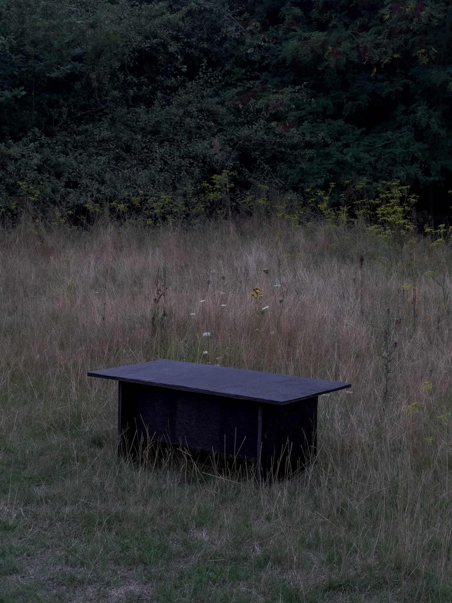 먹을 품은 종이 탁상 / INK-DYED PAPER TABLER 2